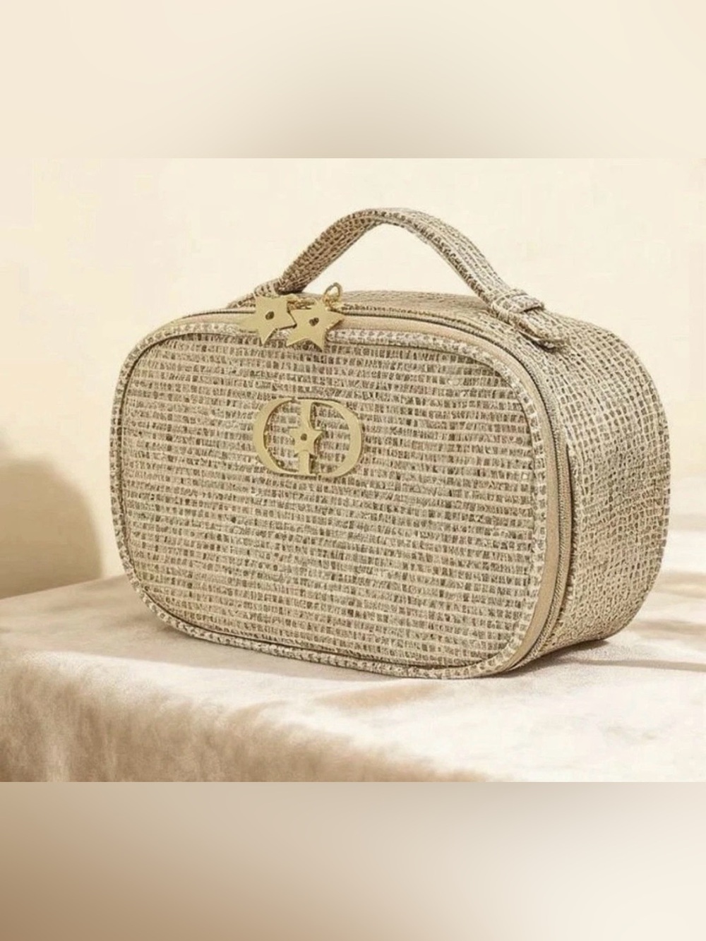 Dior beauty limited edition cosmetic bag - Picture 1 of 16